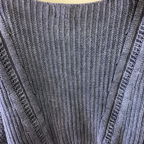 Gray Sweater Crop Top - Picture 4 of 4